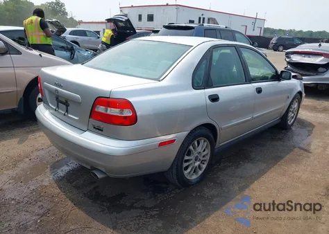 2004 Volvo S40 A/Lse z USA, uszkodzony, nr VIN YV1VS27584F044600